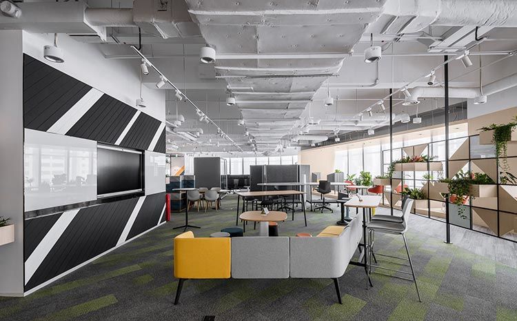 合肥装饰公司分享800平办公室设计，搭建员工互动桥梁